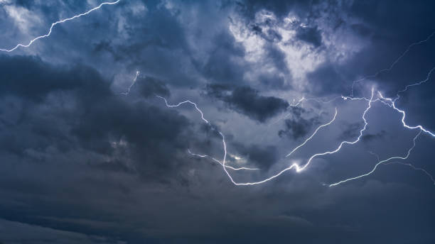 istock Low-angle view of the creepy flash in the night sky 1642580914