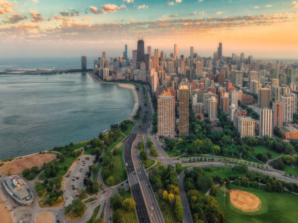 istock Chicago Lake shore drive at sunset 1642672026