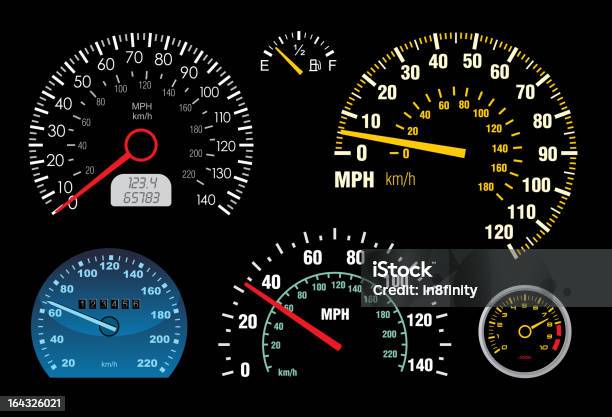 Prędkościomierzy 2 - Stockowe grafiki wektorowe i więcej obrazów Benzyna - Benzyna, Bez ludzi, Deska rozdzielcza