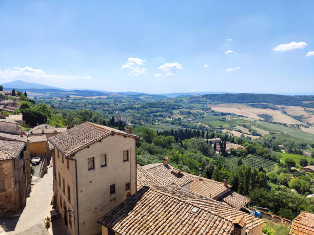 istock Landscape view from Montepulciano, Siena province 1643490866