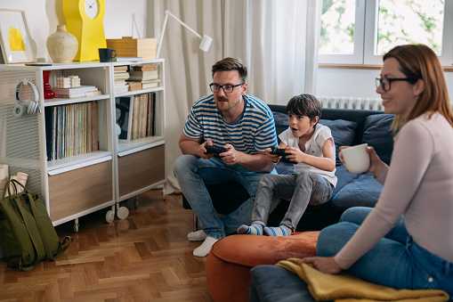 Family spends weekend in the house playing video games