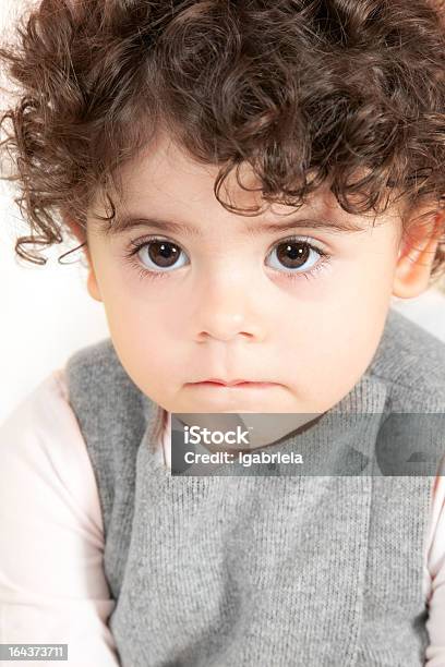 Retrato De Niña Bebé Foto de stock y más banco de imágenes de 2-3 años - 2-3 años, Bebé, Belleza