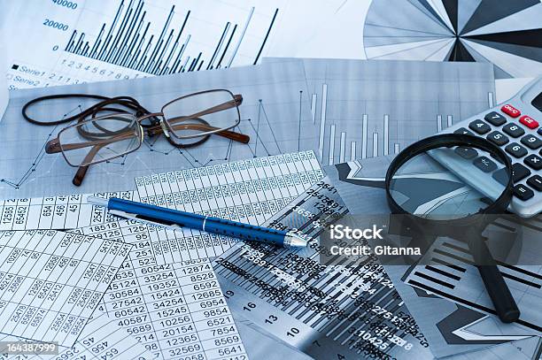 Photo libre de droit de Analyse Financières banque d'images et plus d'images libres de droit de Diagramme - Diagramme, Document, Donnée