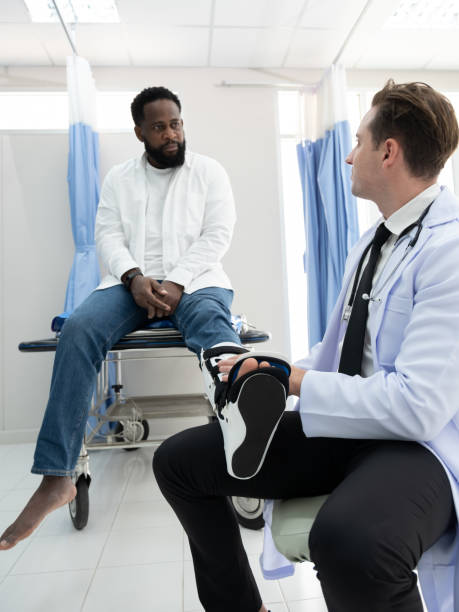istock Doctor examination to patient 1643920122