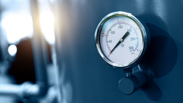 istock Pressure gauge showing zero, no pressure 1644186760