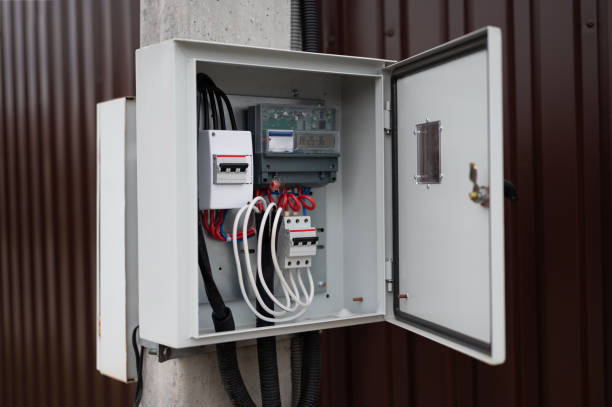 istock Neat fuse box with electric meter 1644229251
