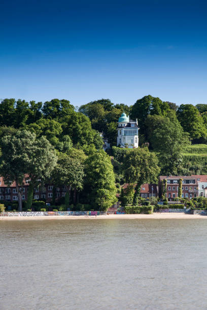 Villas on the Elbe beach, Oevelgönne, Othmarschen, Hamburg, Germany, Europe Hamburg, Germany- September 20,2023:Villas on the Elbe beach, Oevelgönne, Othmarschen, Hamburg, Germany, Europe övelgönne stock pictures, royalty-free photos & images