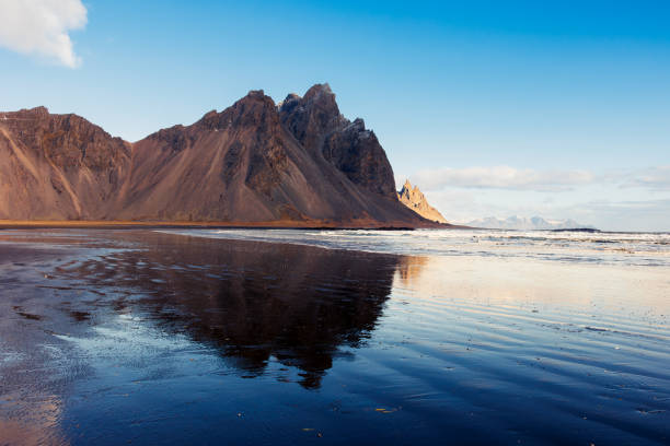 istock Towering alpine vestrahorn hills 1644350976