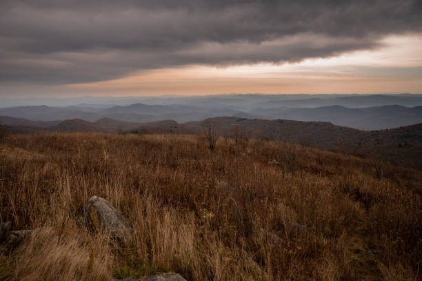 istock Clouds Cover The Horizon Along The Art Loeb Trail 1644372585