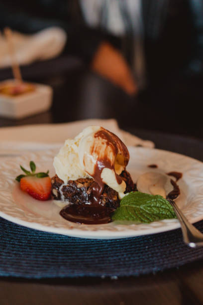 istock brownie and ice cream dessert 1644408788