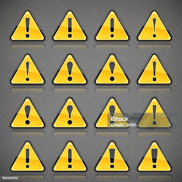 Attention Jaune Symbole De Point Dexclamation Sur Gris Fond De Bruit Vecteurs libres de droits et plus d'images vectorielles de Badge