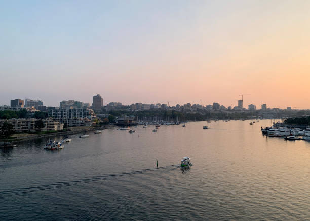 istock Smoky Skies in Vancouver 1644655383