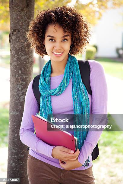 Alegre Estudante Étnica - Fotografias de stock e mais imagens de Afro-americano - Afro-americano, Aluno da Escola Secundária, 18-19 Anos