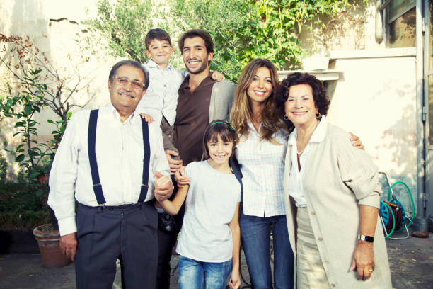 Italian multi-generation family.\u2028http://www.massimomerlini.it/is/lifestyles.jpg\u2028http://www.massimomerlini.it/is/milan.jpg