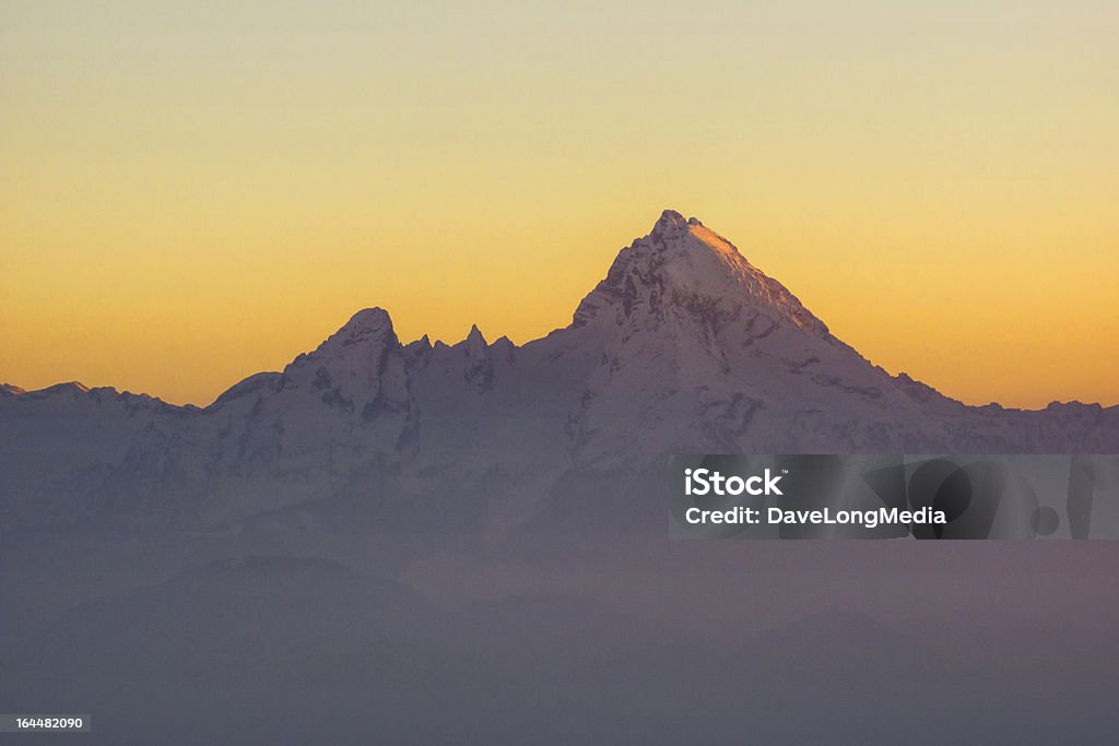 Alpenglow en Alemania, el pico más alto del - Foto de stock de Paisaje no urbano libre de derechos