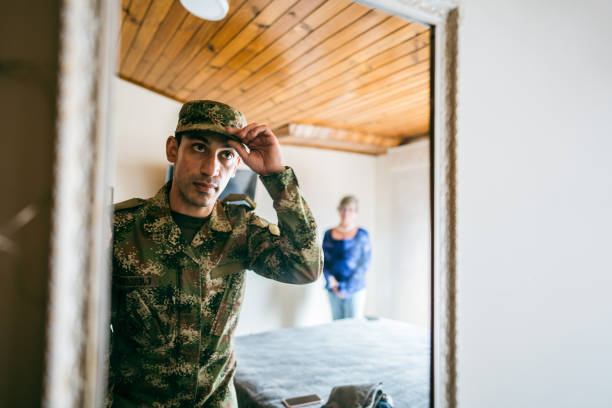 istock Soldier getting ready ready to leave at home 1644853461