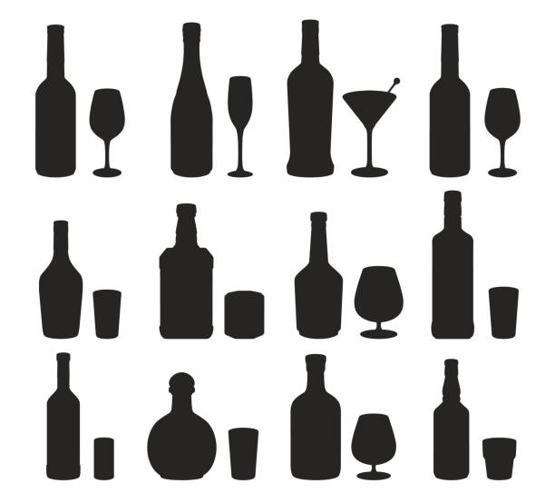 ilustraciones, imágenes clip art, dibujos animados e iconos de stock de conjunto de bebidas alcohólicas silueta monocromática - silhouette vodka bottle glass