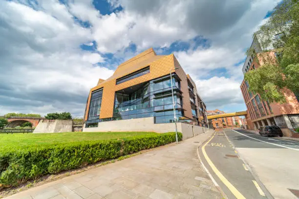 City landmark and center of learning and further education for the public and university of Worcester students,with many facilities.Modern architecture,clad in golden metal tiles and glass plating.