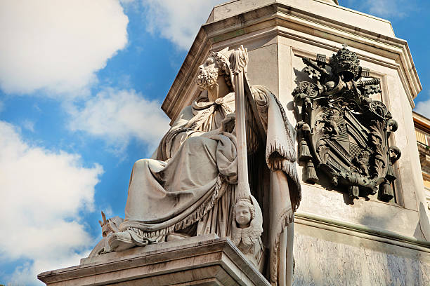 columna de la inmaculada david estatua de detalle - statue david sculpture roman fotografías e imágenes de stock