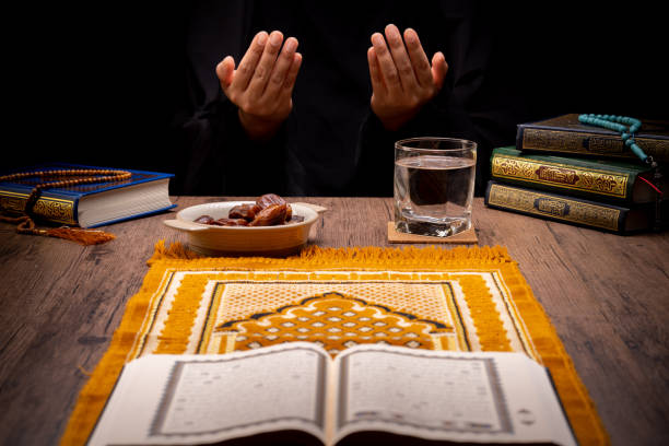 istock wait for the time of Iftar 1645418251