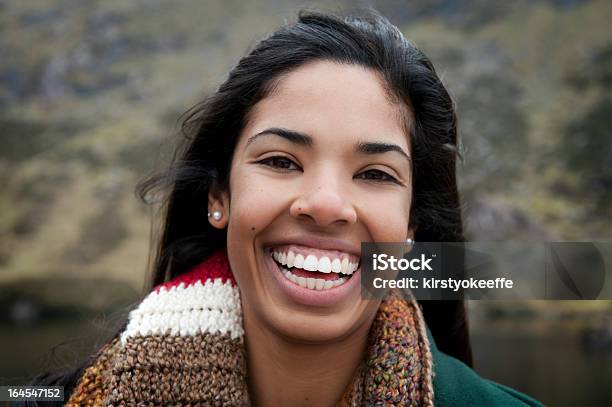 Offenes Lächeln Stockfoto und mehr Bilder von Lächeln - Lächeln, Geistige Gesundheit, Eine Frau allein