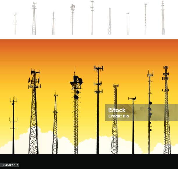 Ilustración de Communications Tower y más Vectores Libres de Derechos de Amanecer - Amanecer, Aparato de telecomunicación, Cielo