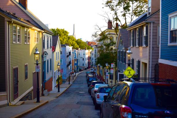 istock Colorful street 1645583243