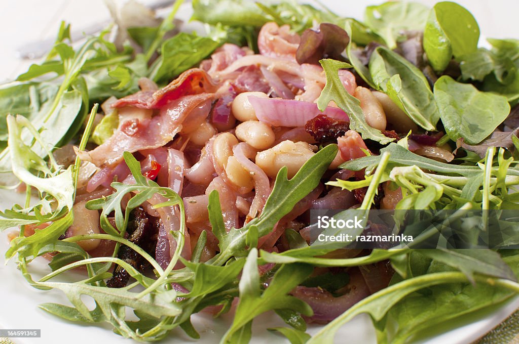 Salade verte, haricots rouges et d'oignons - Photo de Haricot Cannellini libre de droits