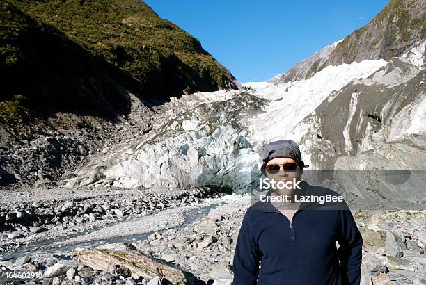 Человек Франц Joseph Ледник Национальный Парк Вестленд Новая Зеландия — стоковые фотографии и другие картинки Westland - South Island New Zealand