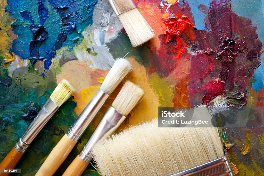 Una amplia gama de colores y pinceles de fondo - Foto de stock de Abstracto libre de derechos