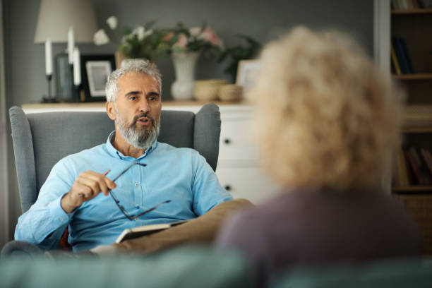 istock Emotional therapy and counseling. 1646052152