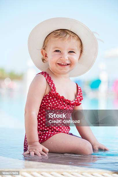 Hora De Verão - Fotografias de stock e mais imagens de Bebé - Bebé, Olhos Azuis, 12-15 Meses