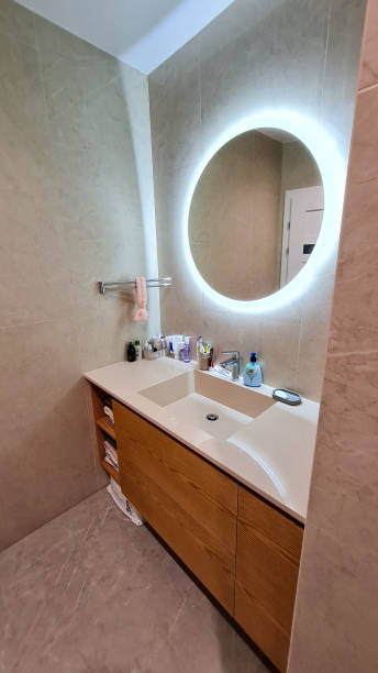 concepto de baño loft industrial - loft apartment bathroom mosaic tile fotografías e imágenes de stock