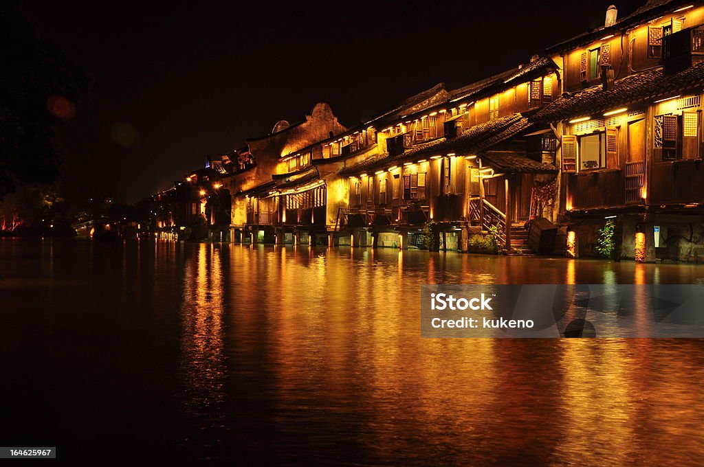 Chinesa antiga cidade à noite - Foto de stock de Acabado royalty-free