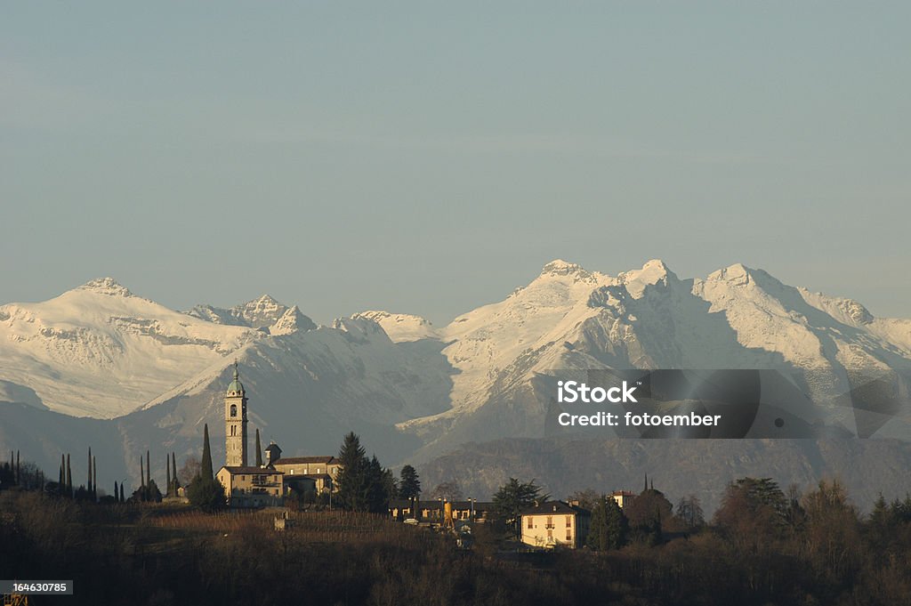 Igreja de S.Abbondio em Gentilino - Royalty-free Alpes Europeus Foto de stock