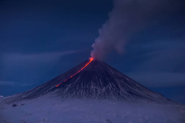 istock Volcano Klyuchevskaya Sopka erupting at night 1646316571