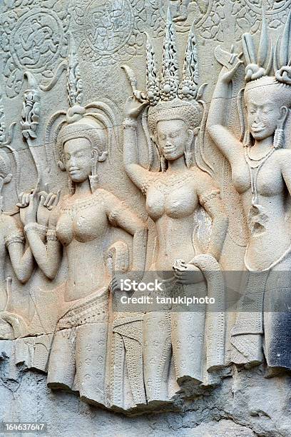 Apsara Dancers - Fotografie stock e altre immagini di Ambientazione esterna - Ambientazione esterna, Angkor, Antica civiltà