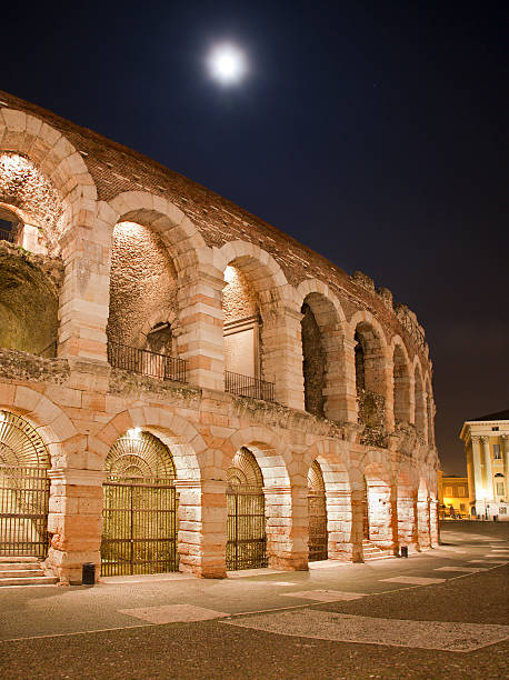 istock Verona - Arena at night 164641045