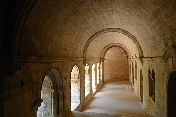 istock Cloister in Silvacane Abbey 164652212