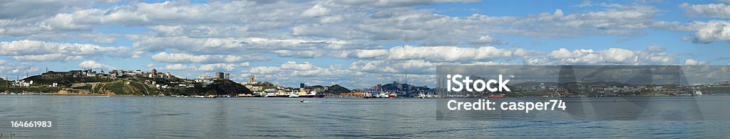 in un porto marittimo. Vladivostok. Panorama. - Foto stock royalty-free di Acqua