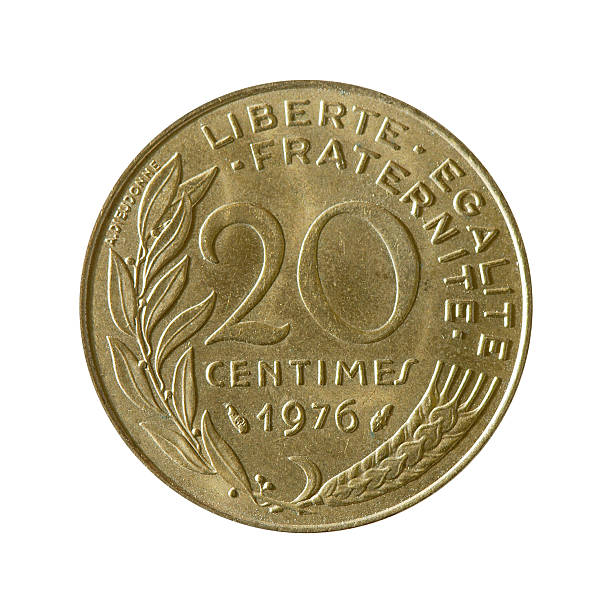moneta macro isolato su bianco: venti centimes del franco francese - french coin foto e immagini stock