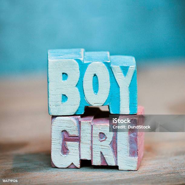 Rapaz Ou Rapariga - Fotografias de stock e mais imagens de Alfabeto - Alfabeto, Amor, Antigo