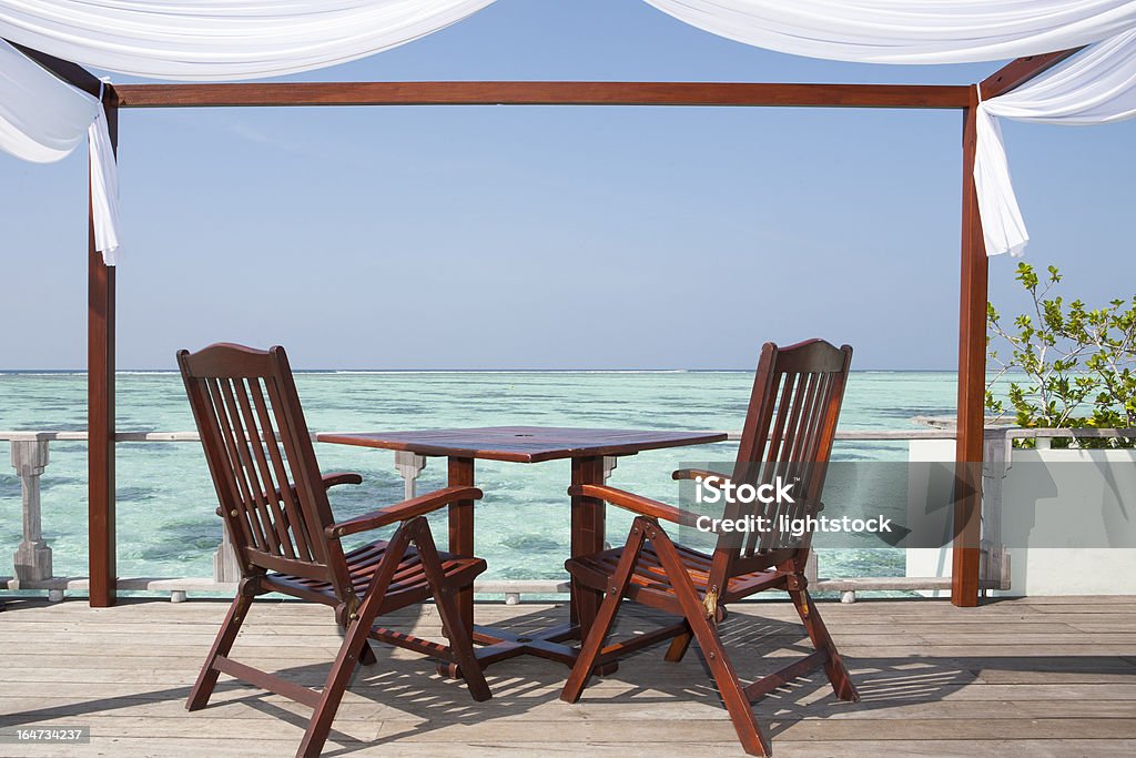 Sala da pranzo con vista oceano - Foto stock royalty-free di Davanti