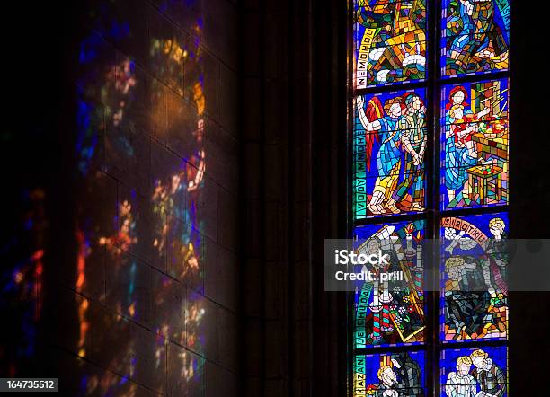 교회 창쪽 프라하 스테인드글라스에 대한 스톡 사진 및 기타 이미지 - 스테인드글라스, 액자, 0명