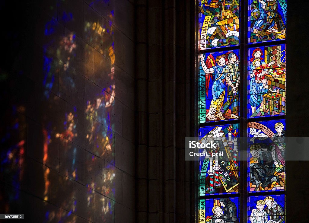 Церковь окно в Праге - Стоковые фото Рама картины роялти-фри