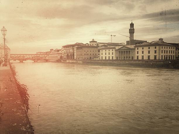 istock Ponte Vecchio bridge antique postcard - Mobile stock 164741397