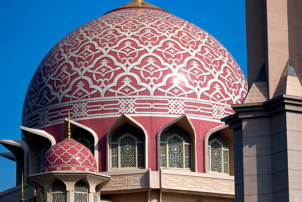 istock Putra Mosque, Putrajaya, Malaysia 164741910