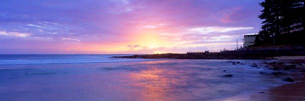 istock Dee Why Beach Ocean Baths, Northern Beaches, Sydney 1647523931