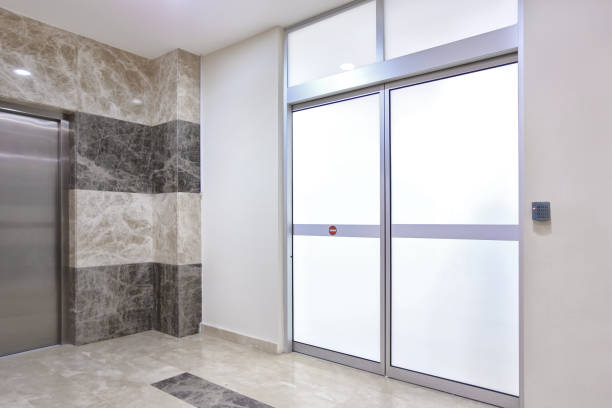 istock Entrance in hospital 1647563118
