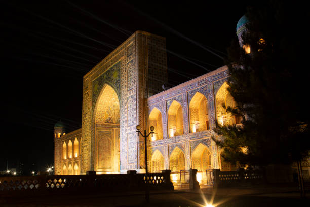 istock Registan Square at night in Samarkand with colorful illumination 1647861241